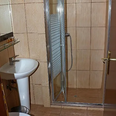 Kristal Hotell