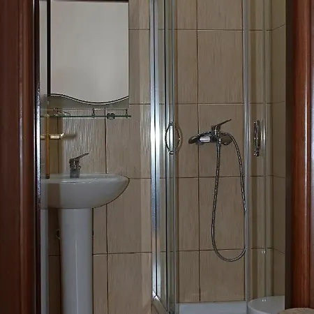 Hotell Kristal 2*