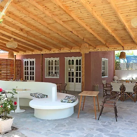 Hotell Kristal Prínos